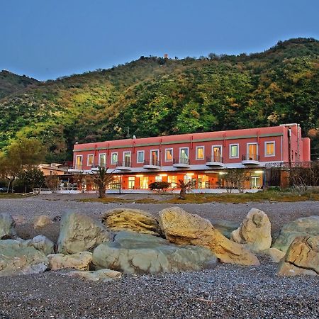 Hotel Ristorante La Scogliera - Nuova Gestione Piraino Extérieur photo