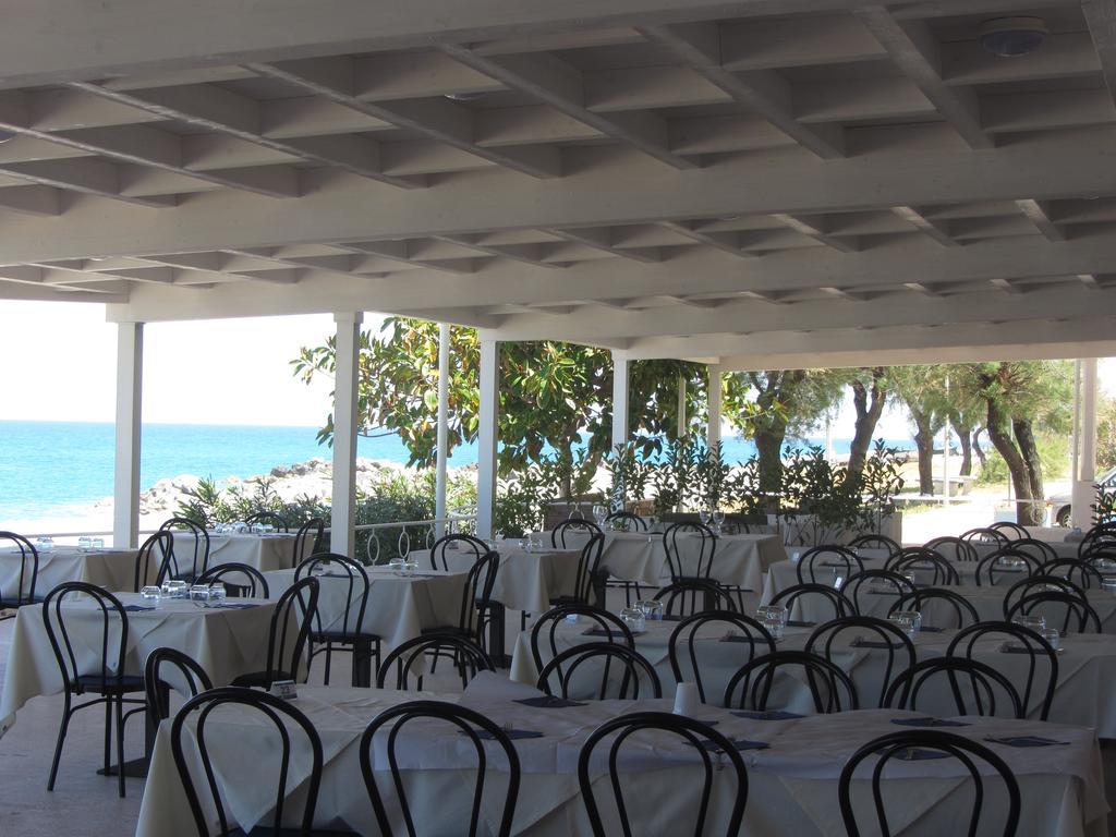 Hotel Ristorante La Scogliera - Nuova Gestione Piraino Extérieur photo
