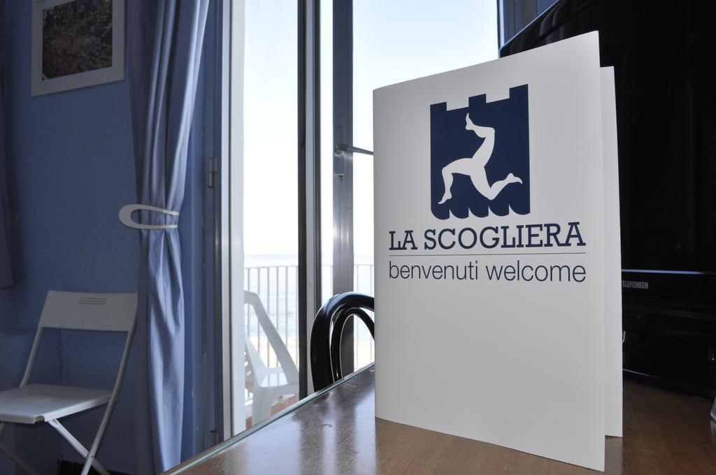 Hotel Ristorante La Scogliera - Nuova Gestione Piraino Extérieur photo
