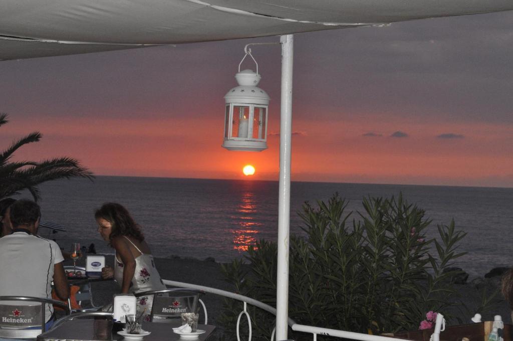 Hotel Ristorante La Scogliera - Nuova Gestione Piraino Extérieur photo