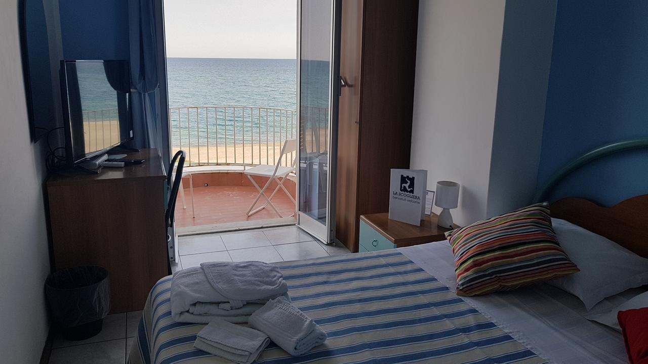 Hotel Ristorante La Scogliera - Nuova Gestione Piraino Extérieur photo